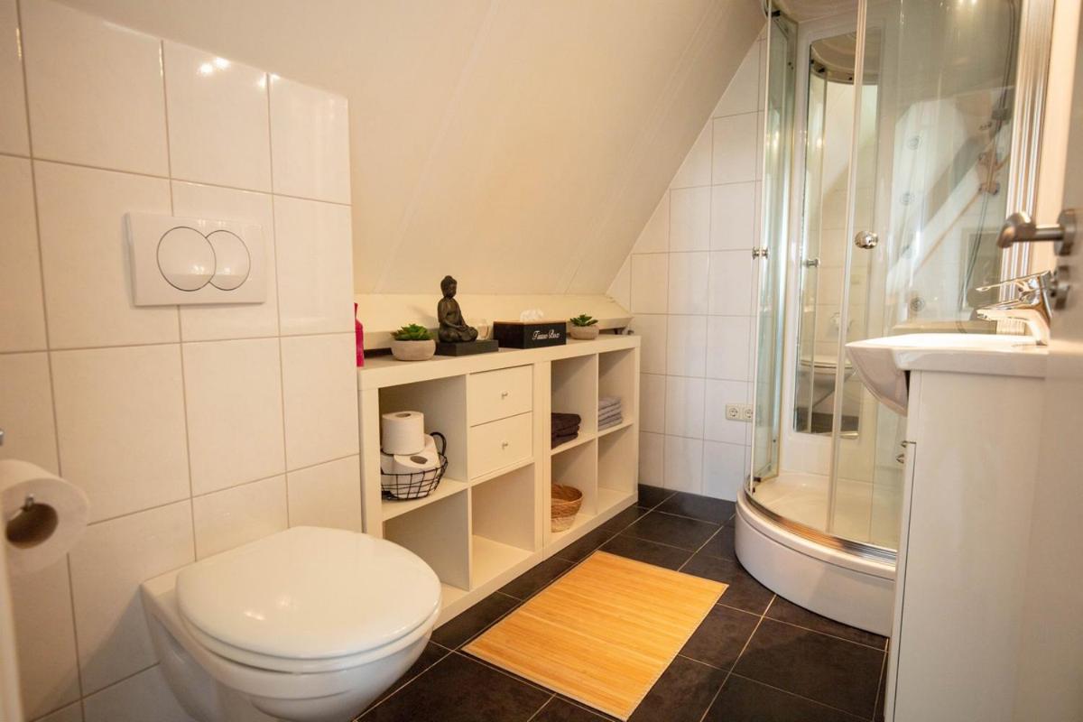 Vakantiehuis De Drie Bruggen วาลเคินสวาร์ด ภายนอก รูปภาพ