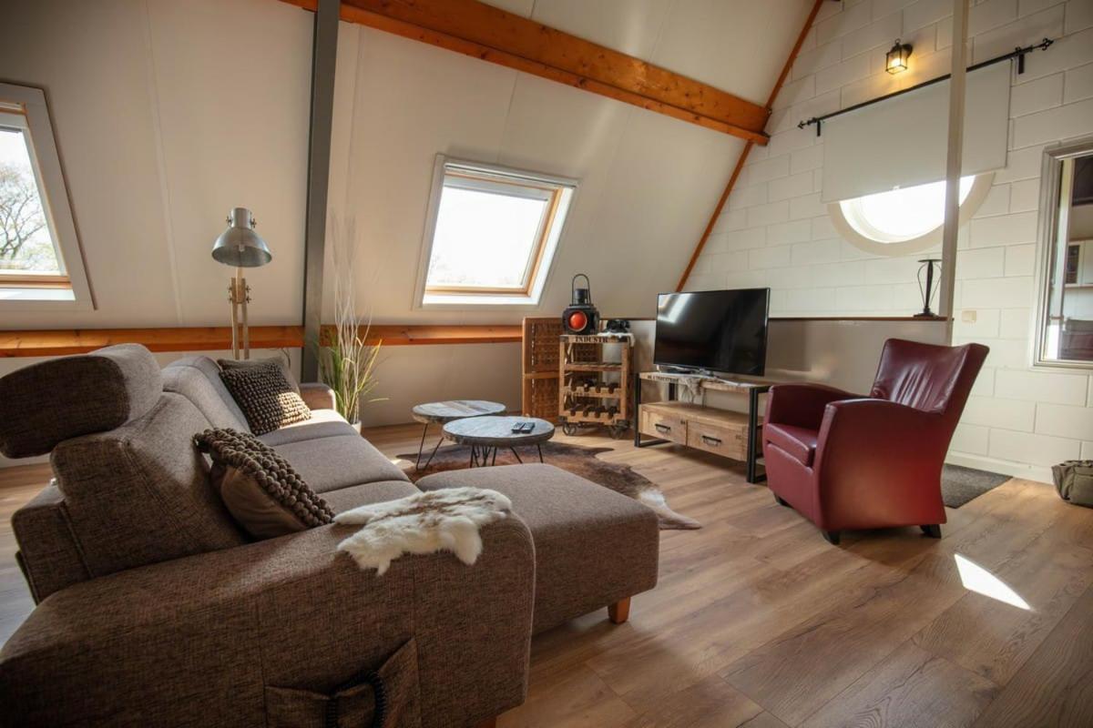 Vakantiehuis De Drie Bruggen Apartment วาลเคินสวาร์ด ภายนอก รูปภาพ