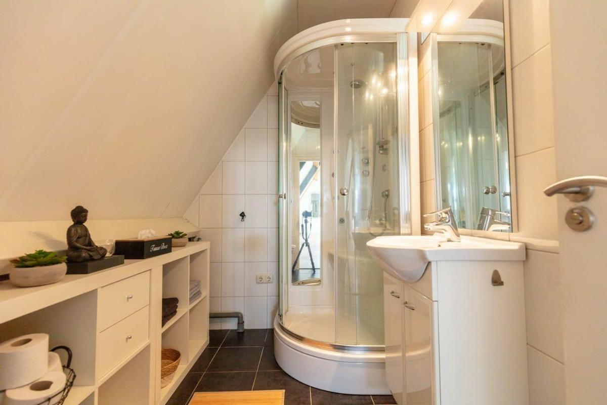 Vakantiehuis De Drie Bruggen วาลเคินสวาร์ด ภายนอก รูปภาพ